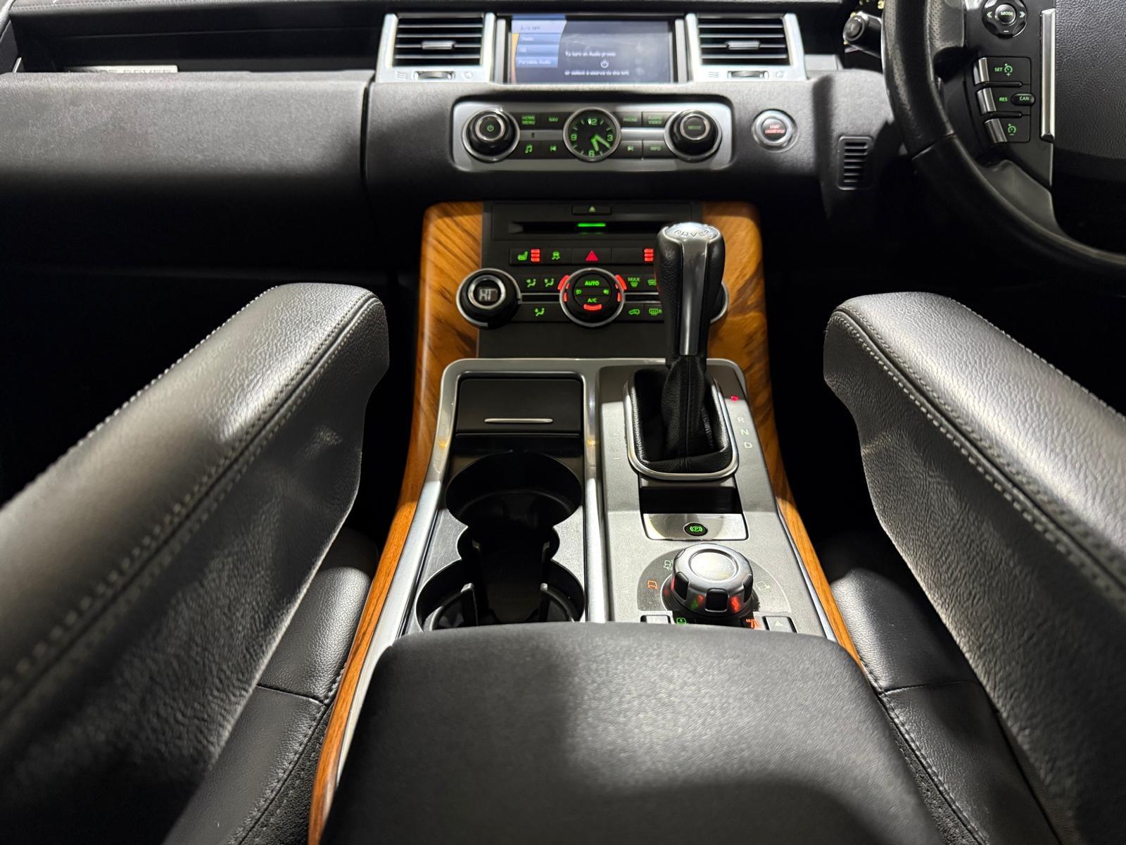 Land Rover Range Rover Sport 3.0 TD V6 SE SUV 5dr Diesel CommandShift 4WD Euro 4 (245 ps)