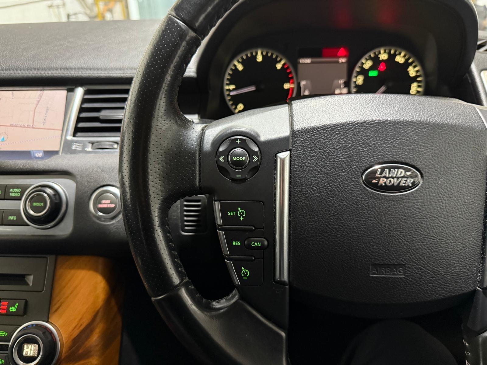 Land Rover Range Rover Sport 3.0 TD V6 SE SUV 5dr Diesel CommandShift 4WD Euro 4 (245 ps)