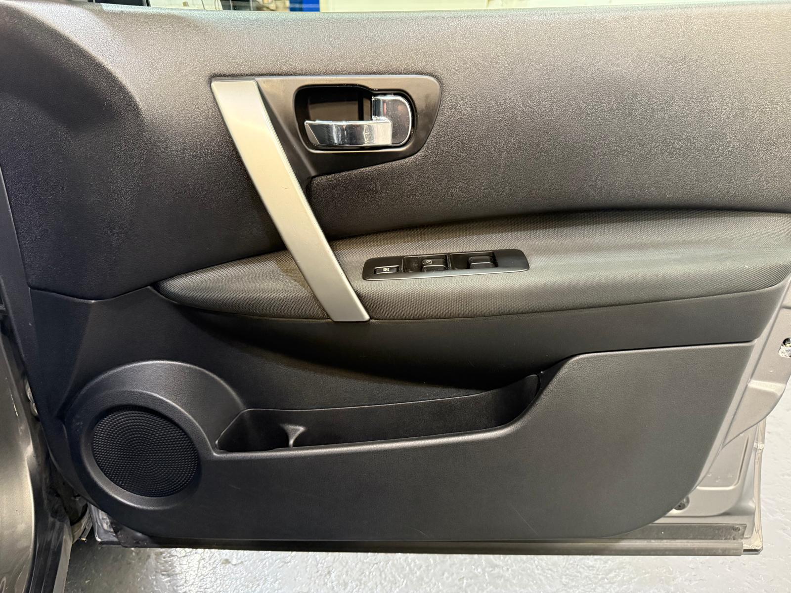 Nissan Qashqai 1.5 dCi Acenta SUV 5dr Diesel Manual 2WD Euro 5 (110 ps)