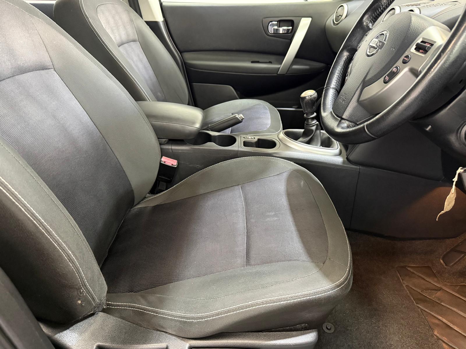 Nissan Qashqai 1.5 dCi Acenta SUV 5dr Diesel Manual 2WD Euro 5 (110 ps)