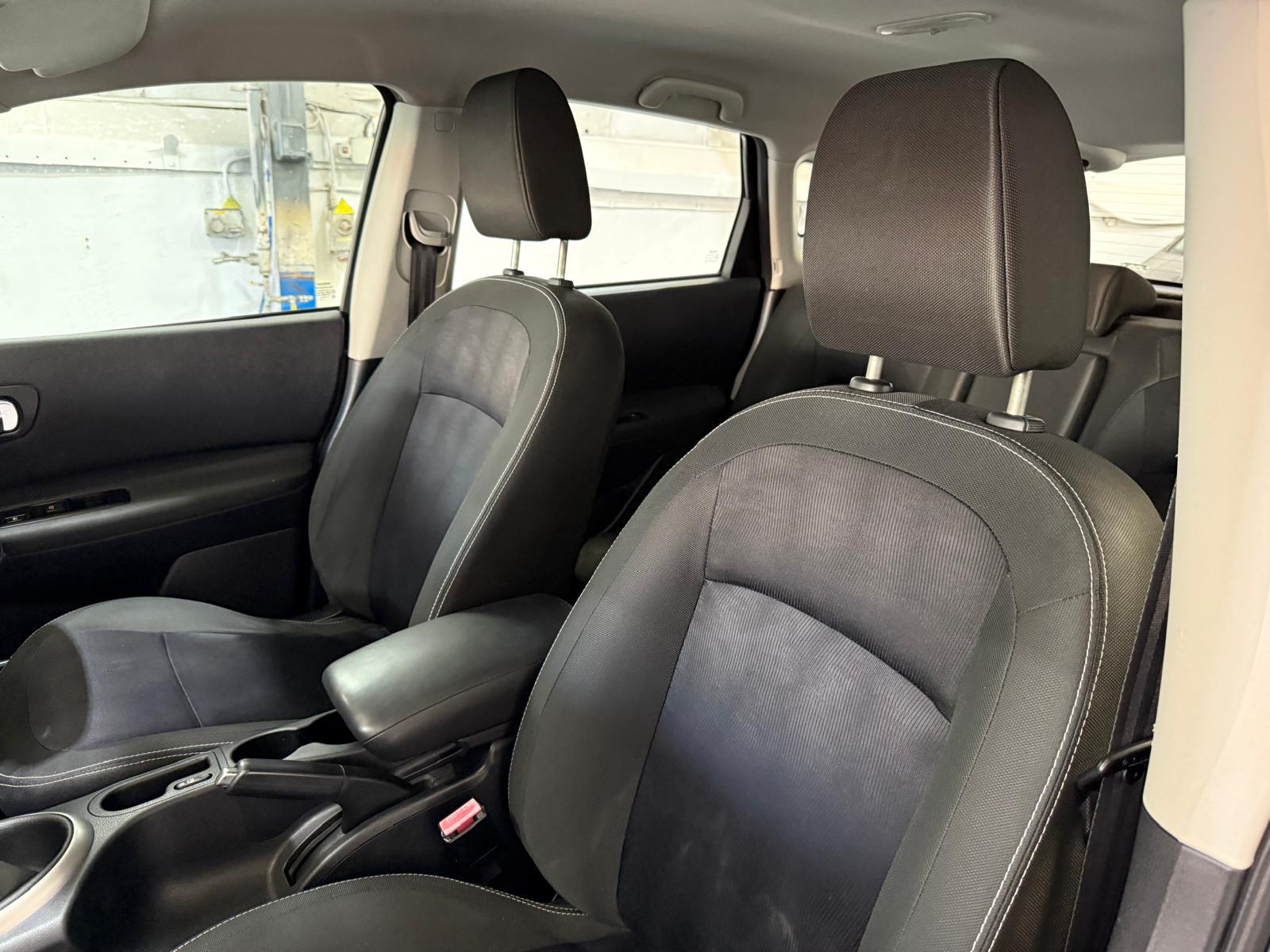 Nissan Qashqai 1.5 dCi Acenta SUV 5dr Diesel Manual 2WD Euro 5 (110 ps)