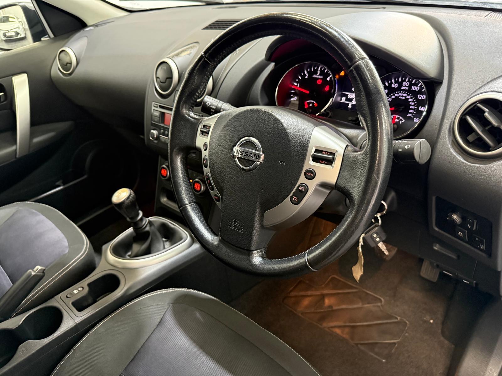 Nissan Qashqai 1.5 dCi Acenta SUV 5dr Diesel Manual 2WD Euro 5 (110 ps)