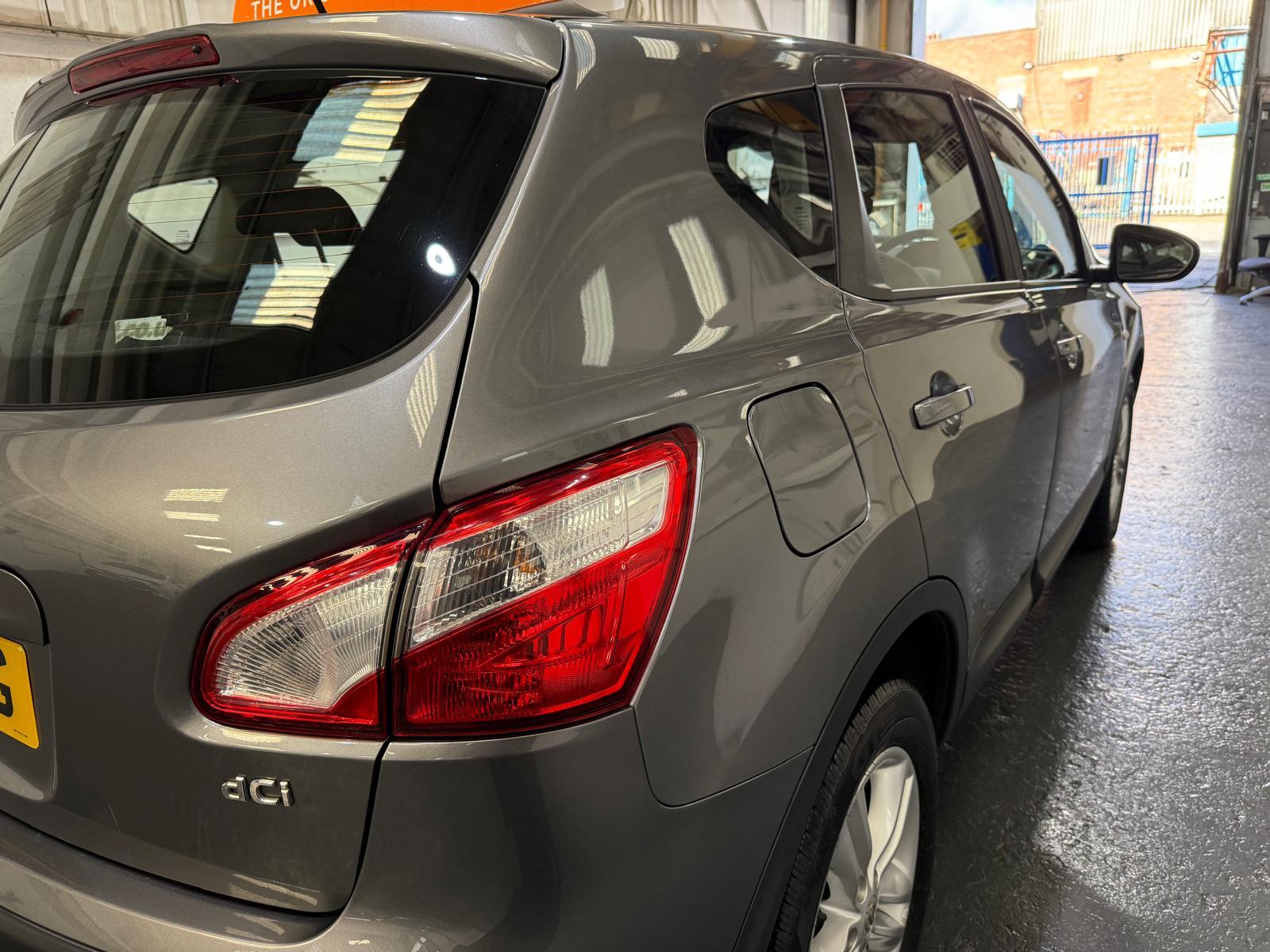 Nissan Qashqai 1.5 dCi Acenta SUV 5dr Diesel Manual 2WD Euro 5 (110 ps)