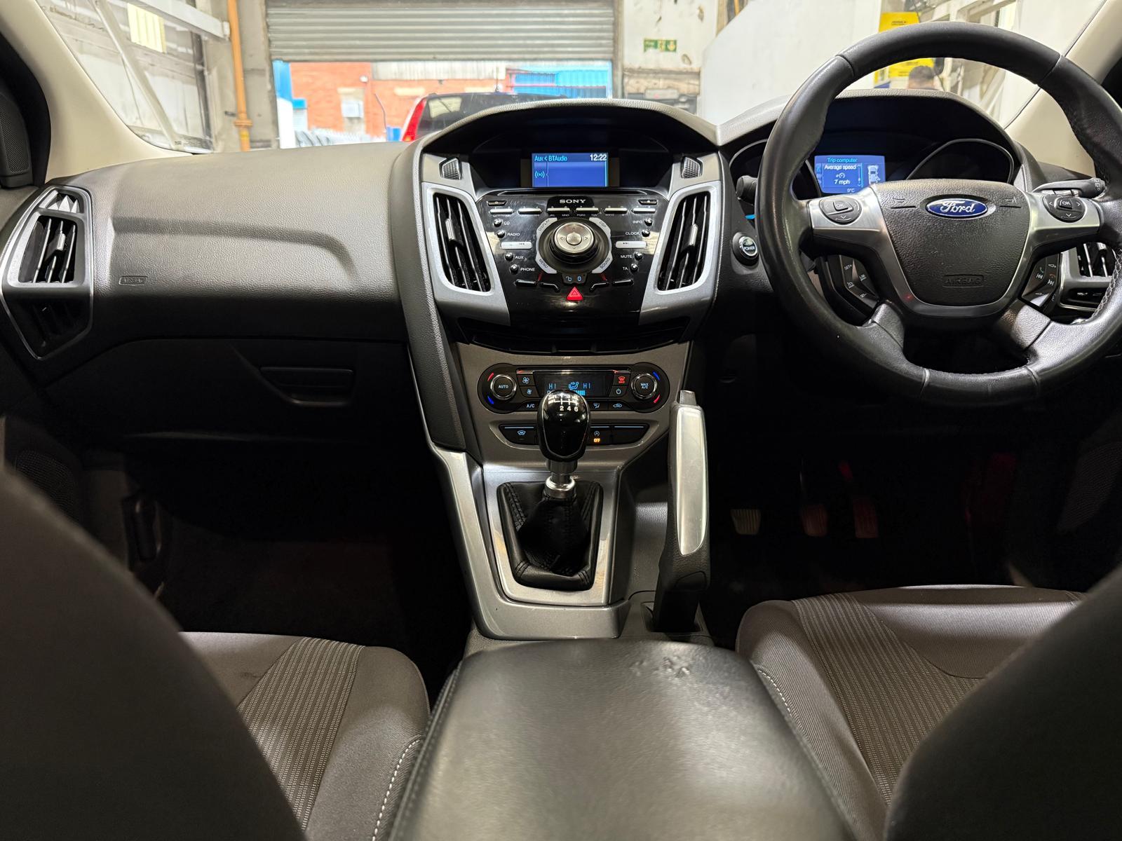 Ford Focus 1.6 TDCi Titanium Hatchback 5dr Diesel Manual Euro 5 (s/s) (115 ps)