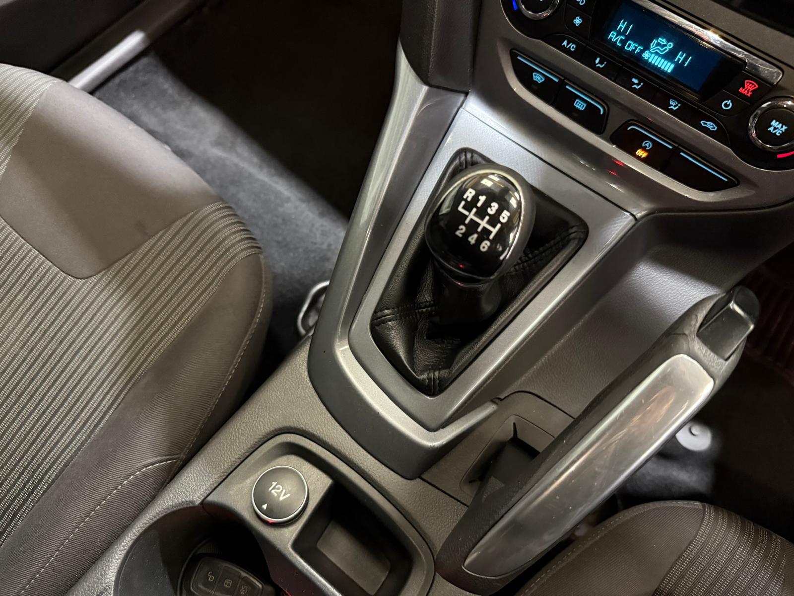 Ford Focus 1.6 TDCi Titanium Hatchback 5dr Diesel Manual Euro 5 (s/s) (115 ps)