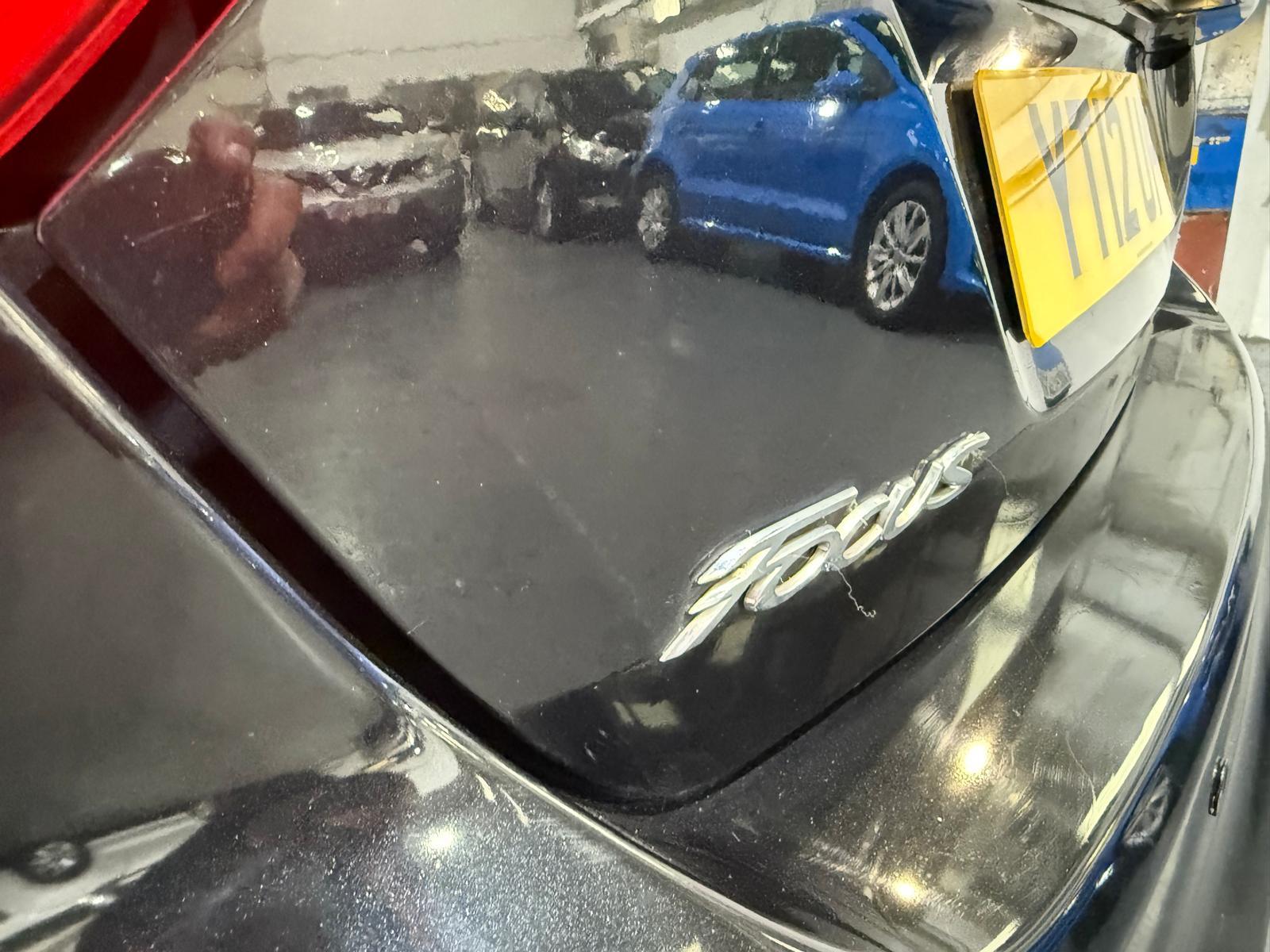 Ford Focus 1.6 TDCi Titanium Hatchback 5dr Diesel Manual Euro 5 (s/s) (115 ps)