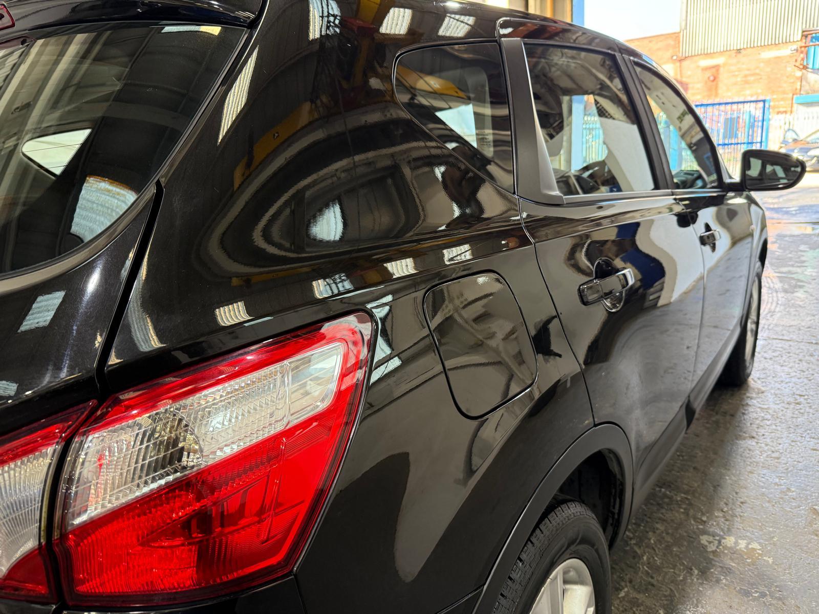 Nissan Qashqai 1.6 Acenta SUV 5dr Petrol Manual 2WD Euro 5 (s/s) (117 ps)