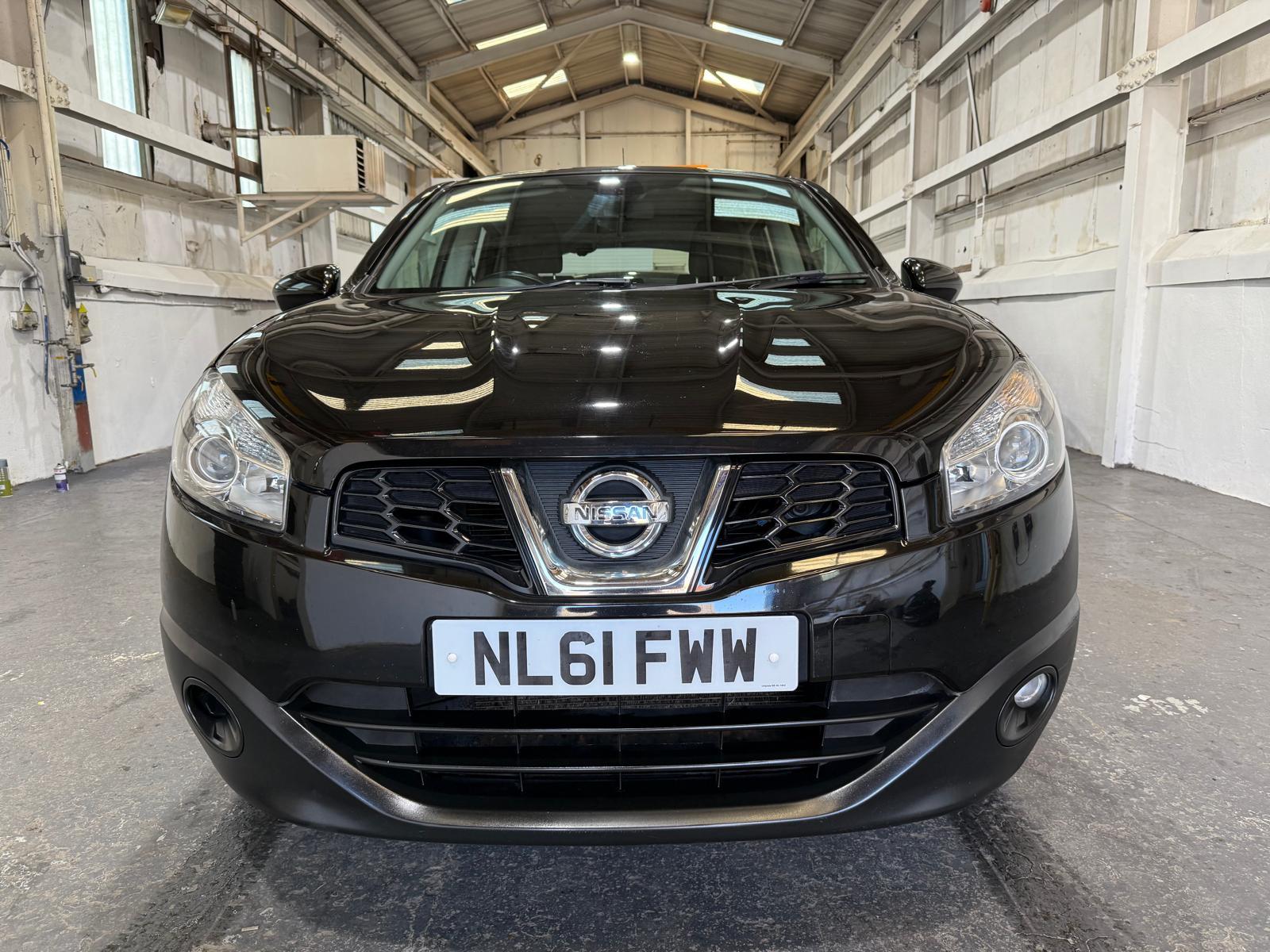 Nissan Qashqai 1.6 Acenta SUV 5dr Petrol Manual 2WD Euro 5 (s/s) (117 ps)