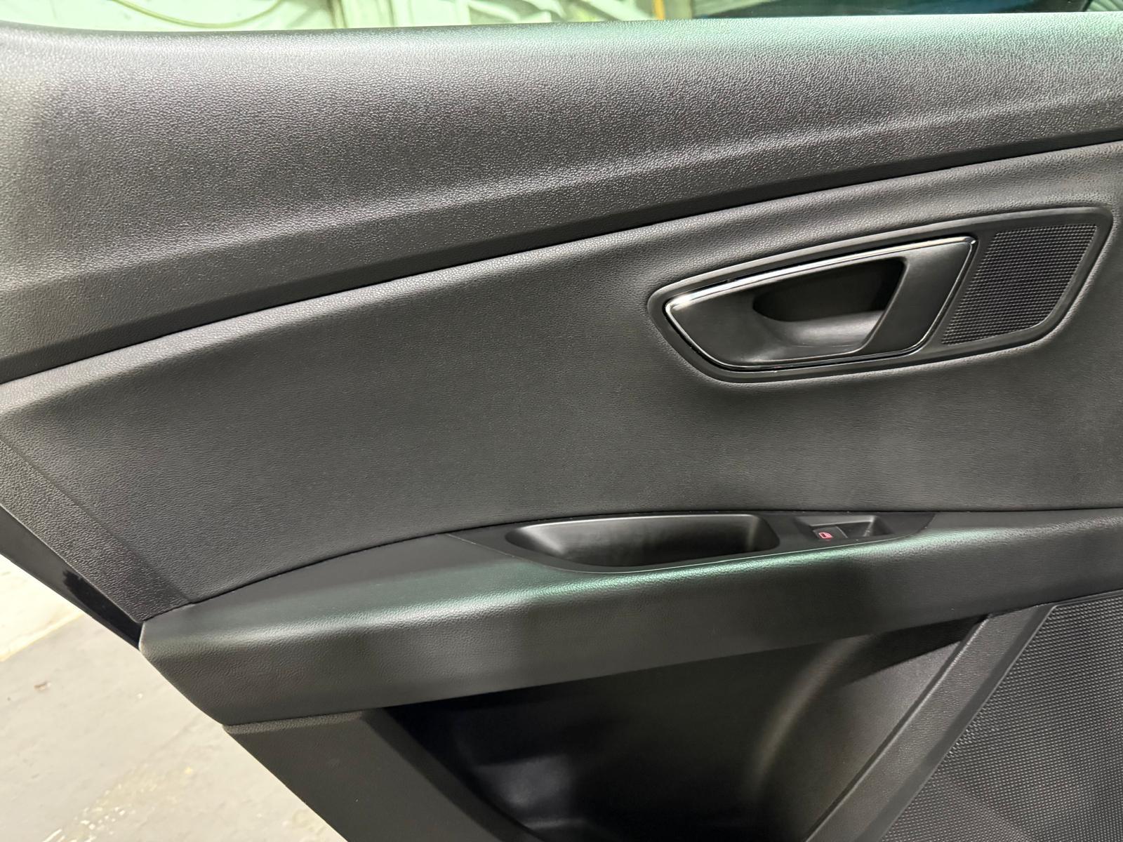 SEAT Leon 2.0 TDI CR FR Hatchback 5dr Diesel Manual Euro 5 (s/s) (150 ps)