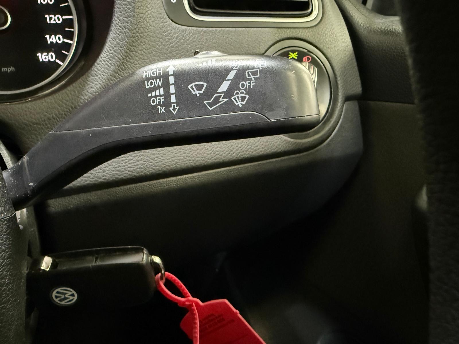 Volkswagen Polo 1.4 SE Hatchback 5dr Petrol Manual Euro 5 (85 ps)