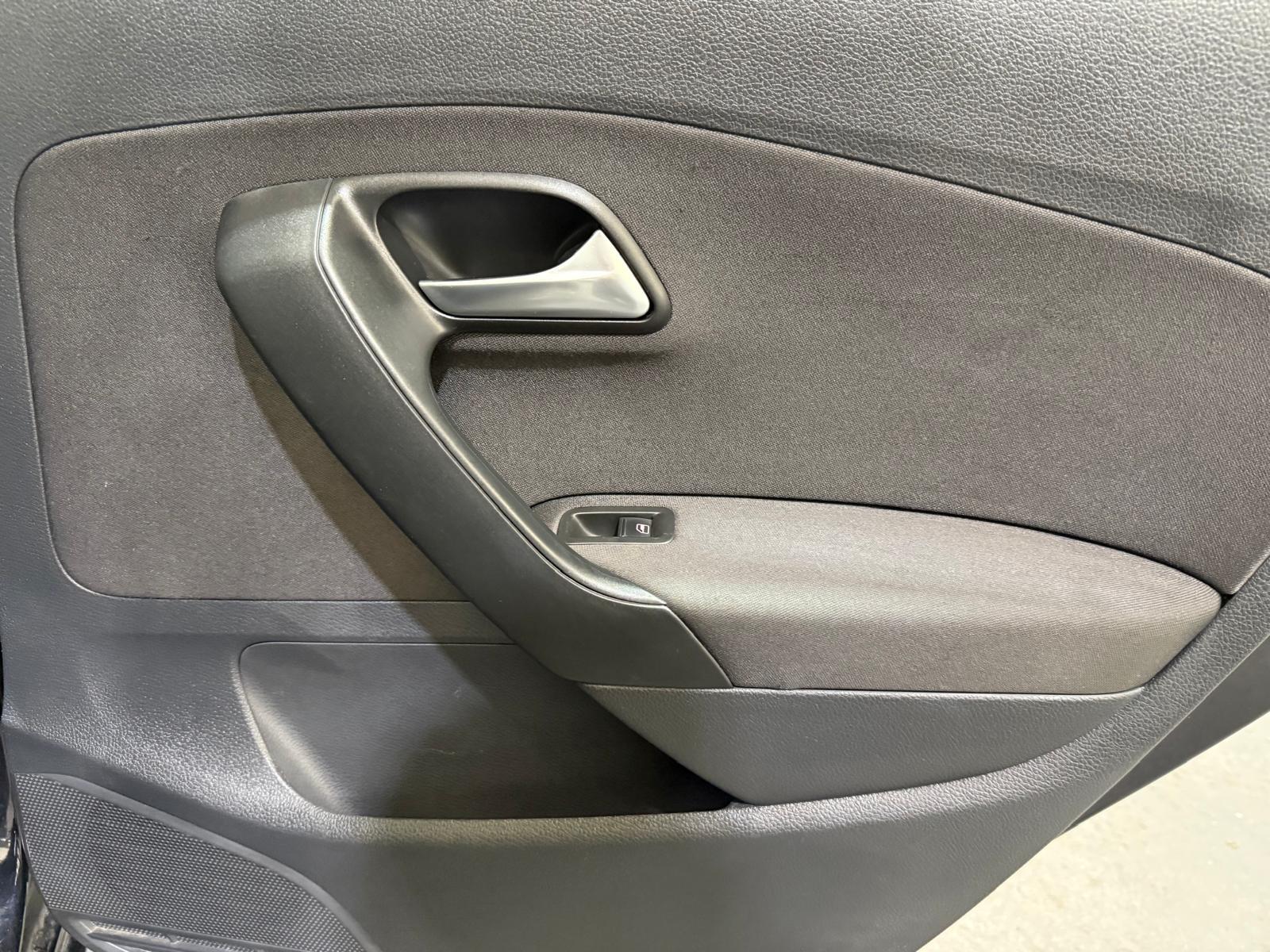 Volkswagen Polo 1.4 SE Hatchback 5dr Petrol Manual Euro 5 (85 ps)