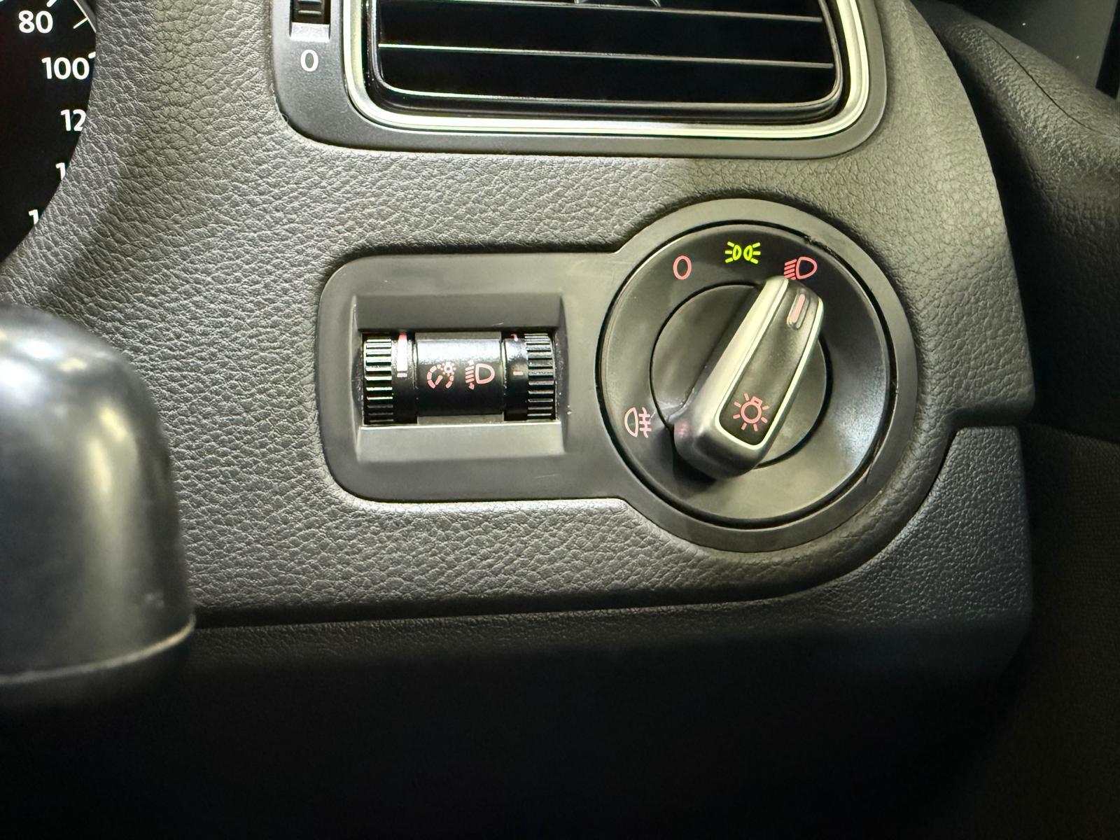 Volkswagen Polo 1.4 SE Hatchback 5dr Petrol Manual Euro 5 (85 ps)