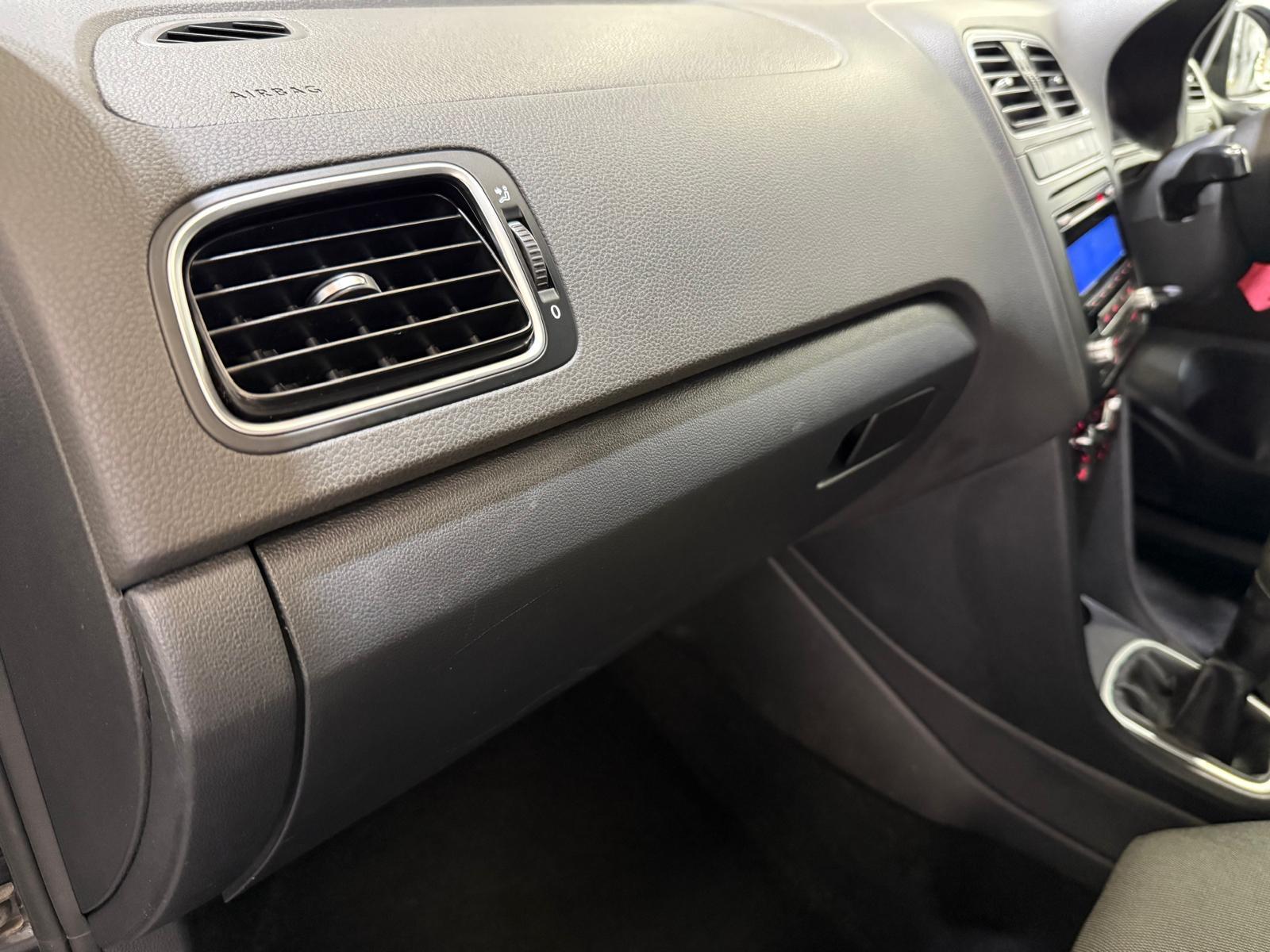 Volkswagen Polo 1.4 SE Hatchback 5dr Petrol Manual Euro 5 (85 ps)