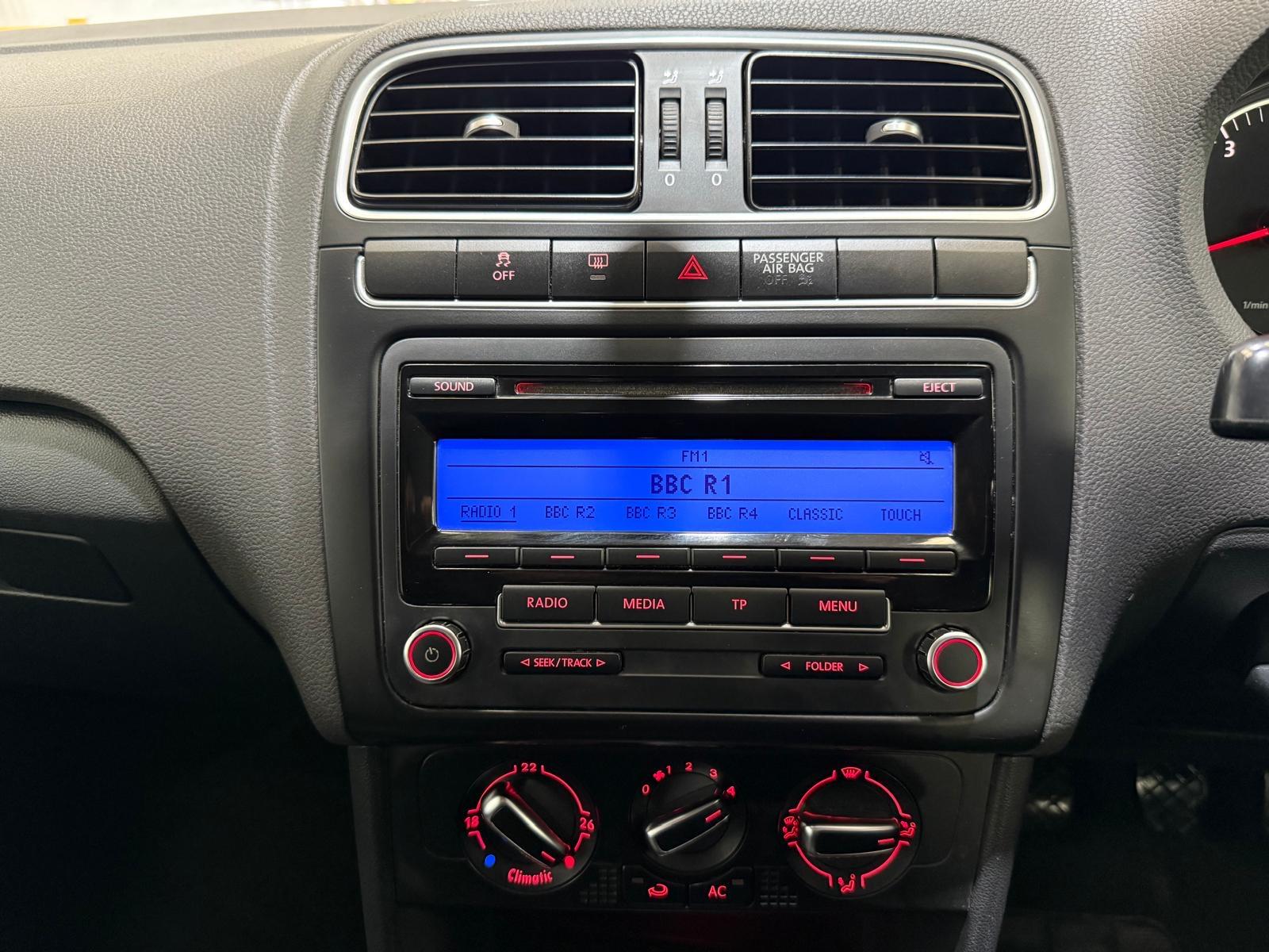 Volkswagen Polo 1.4 SE Hatchback 5dr Petrol Manual Euro 5 (85 ps)