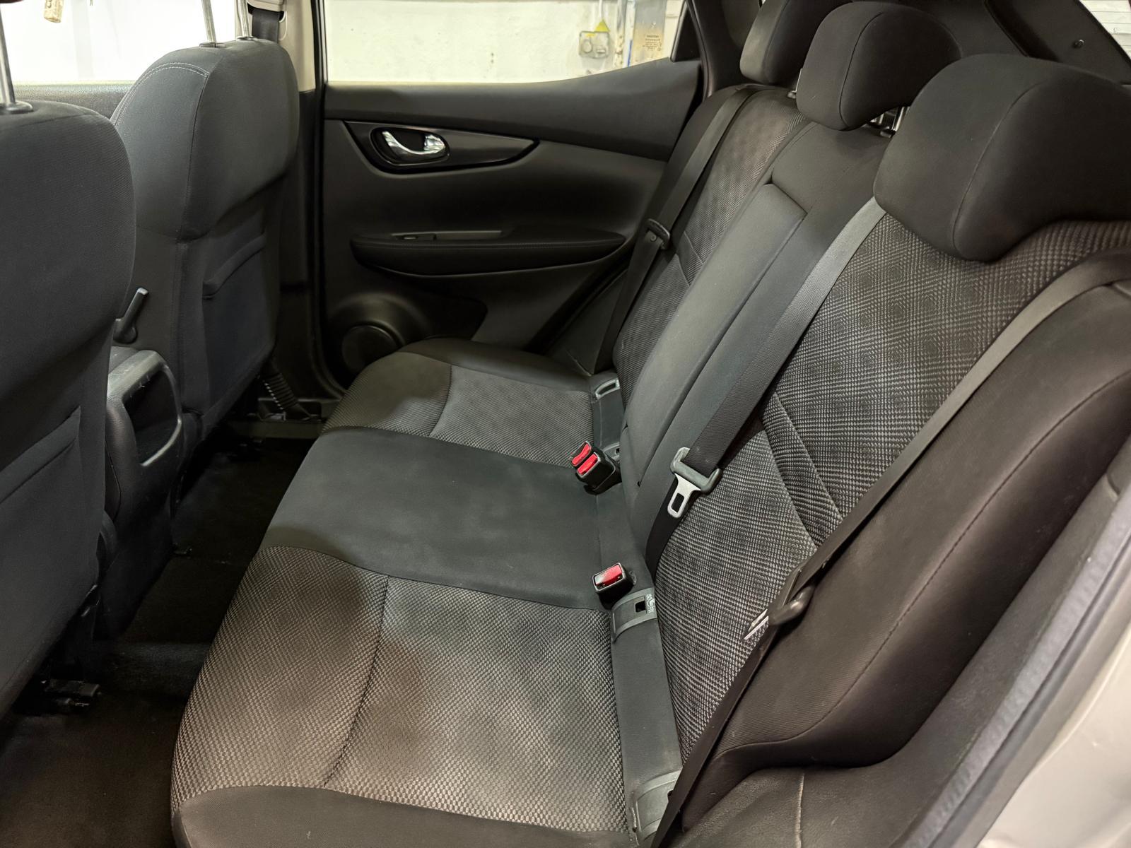 Nissan Qashqai 1.5 dCi n-tec+ SUV 5dr Diesel Manual 2WD Euro 5 (s/s) (110 ps)