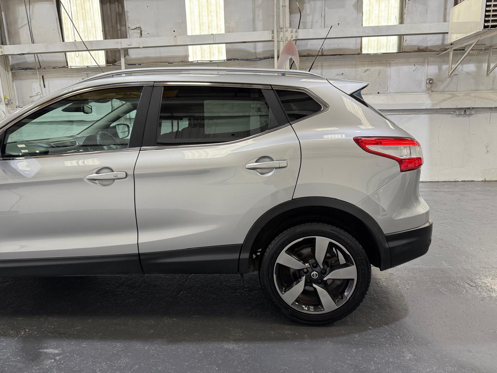 Nissan Qashqai 1.5 dCi n-tec+ SUV 5dr Diesel Manual 2WD Euro 5 (s/s) (110 ps)