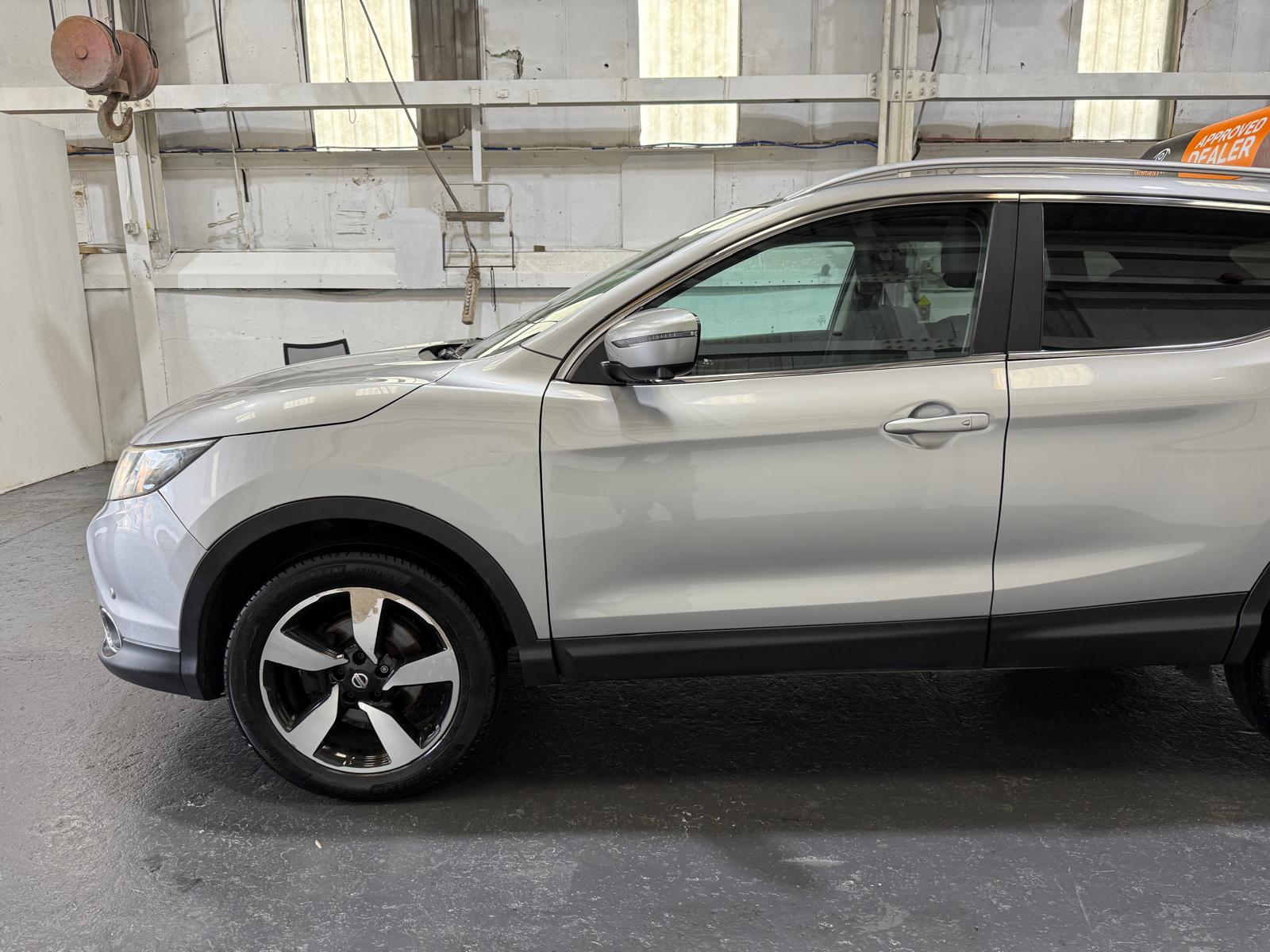 Nissan Qashqai 1.5 dCi n-tec+ SUV 5dr Diesel Manual 2WD Euro 5 (s/s) (110 ps)