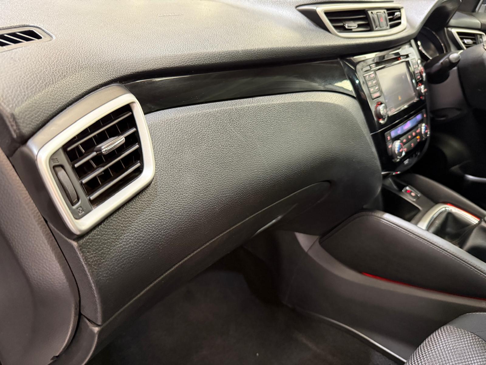 Nissan Qashqai 1.5 dCi n-tec+ SUV 5dr Diesel Manual 2WD Euro 5 (s/s) (110 ps)