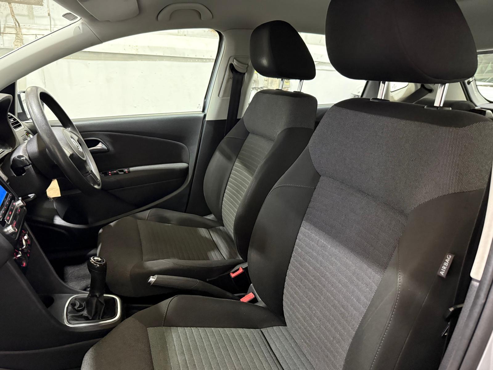 Volkswagen Polo 1.4 SE Hatchback 5dr Petrol Manual Euro 5 (85 ps)