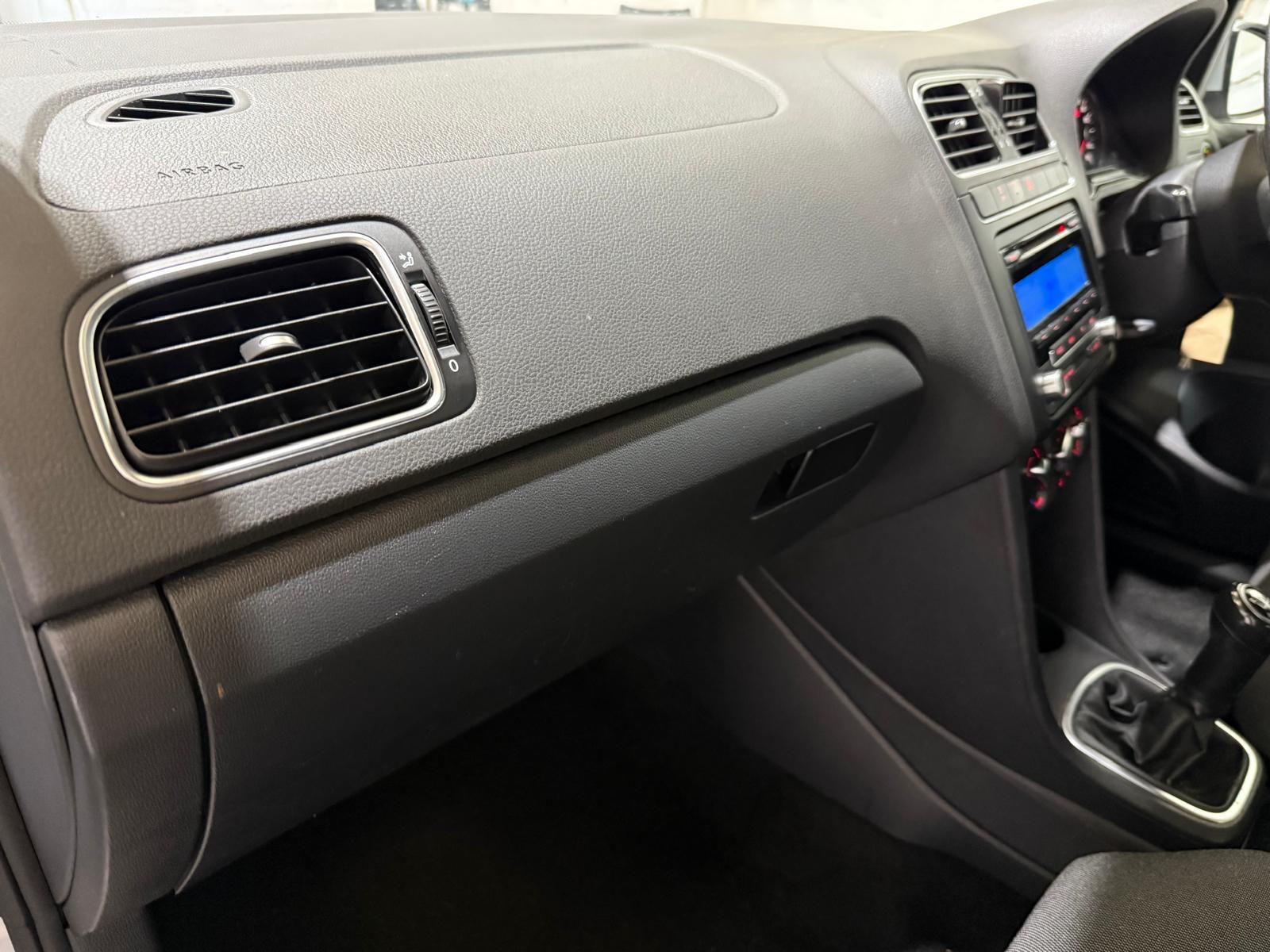 Volkswagen Polo 1.4 SE Hatchback 5dr Petrol Manual Euro 5 (85 ps)