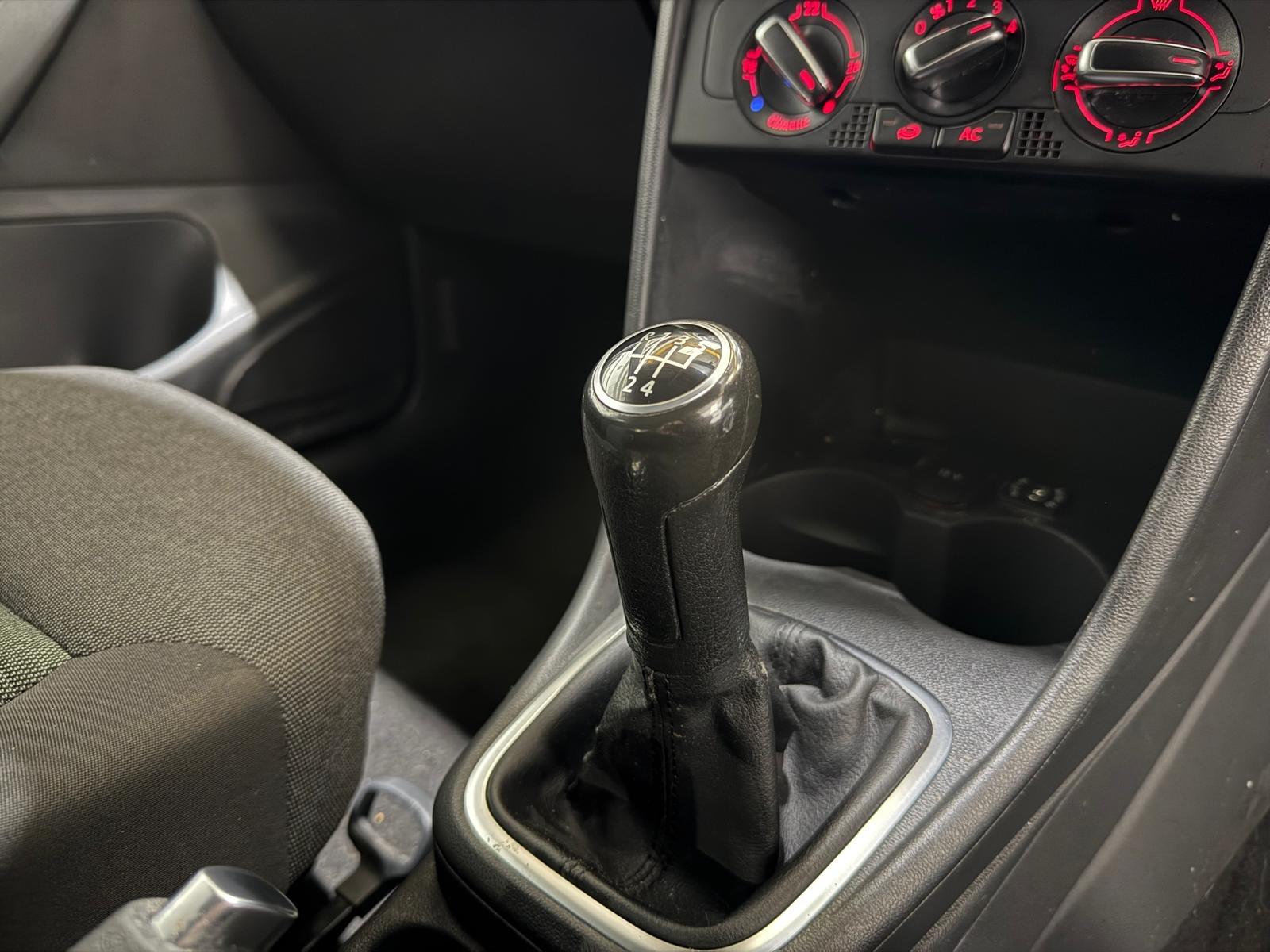 Volkswagen Polo 1.4 SE Hatchback 5dr Petrol Manual Euro 5 (85 ps)