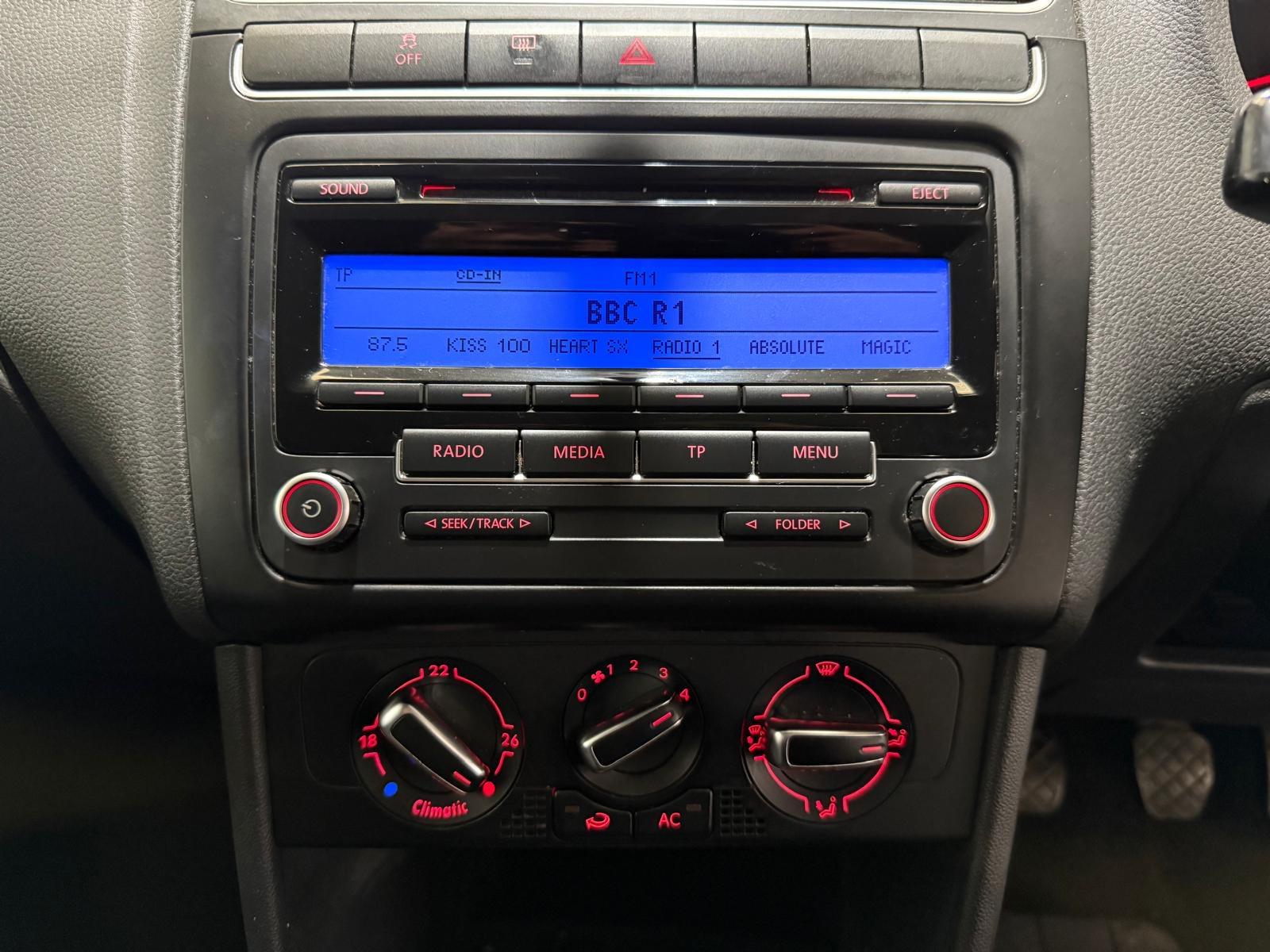 Volkswagen Polo 1.4 SE Hatchback 5dr Petrol Manual Euro 5 (85 ps)