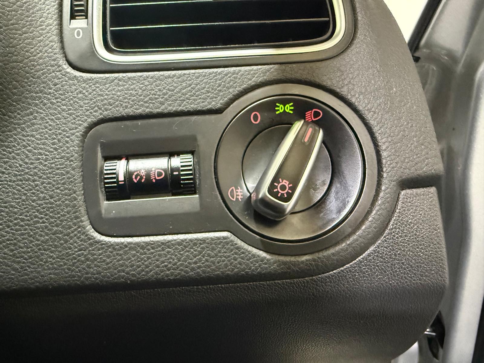 Volkswagen Polo 1.4 SE Hatchback 5dr Petrol Manual Euro 5 (85 ps)