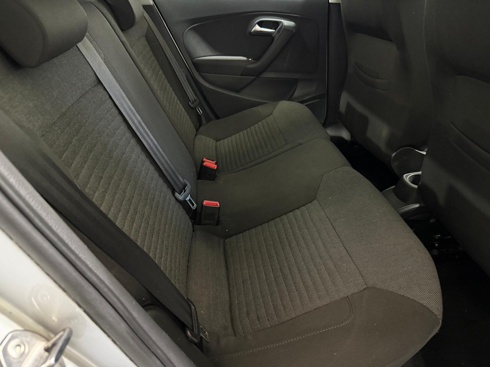 Volkswagen Polo 1.4 SE Hatchback 5dr Petrol Manual Euro 5 (85 ps)