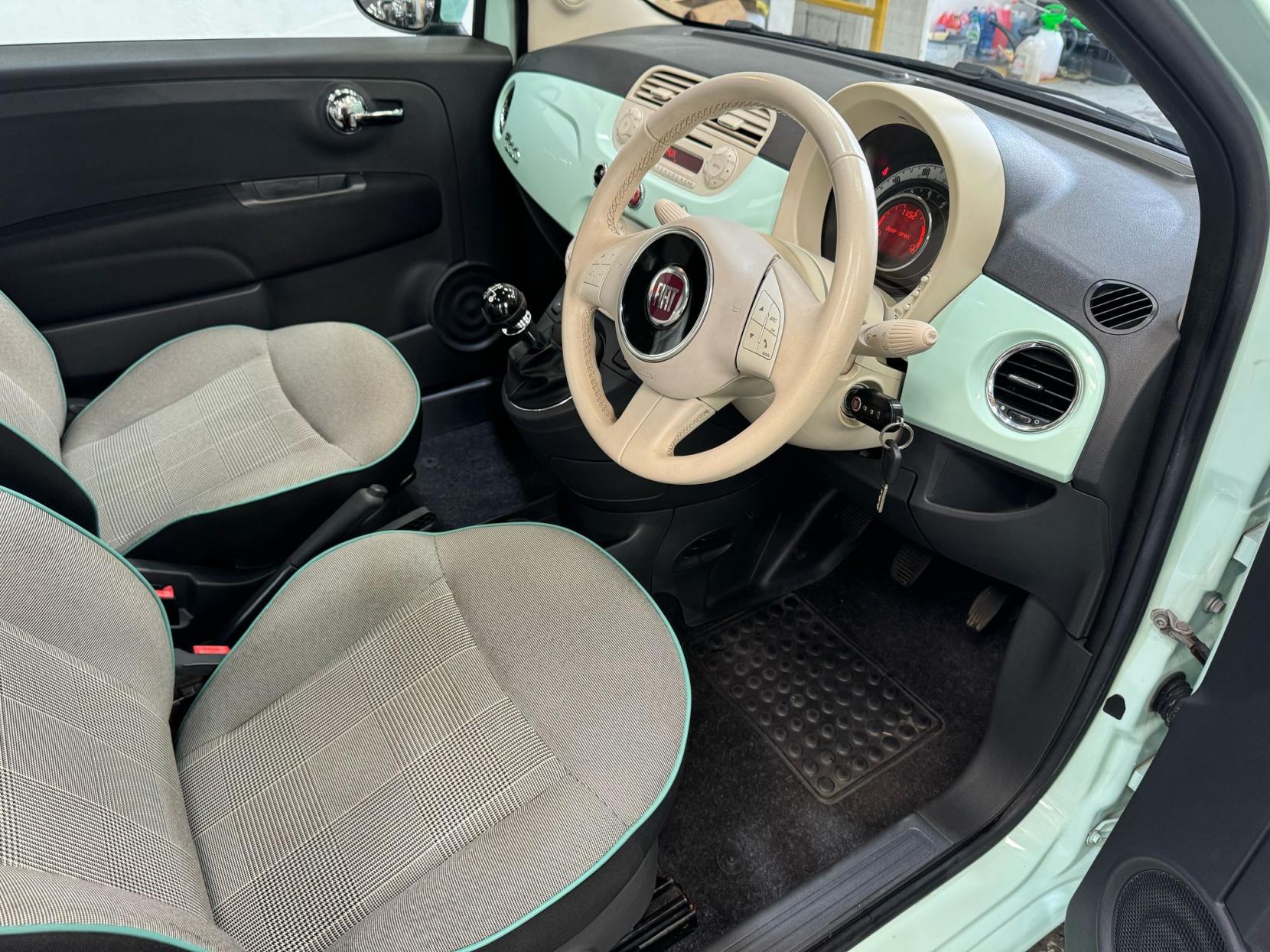 Fiat 500 1.2 Lounge Hatchback 3dr Petrol Manual Euro 6 (s/s) (69 bhp)