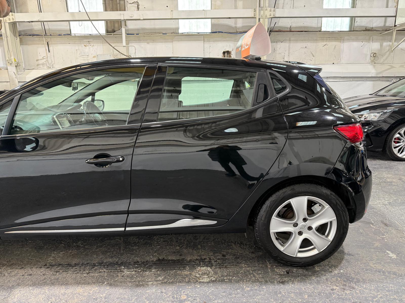 Renault Clio 1.5 dCi Dynamique Nav Hatchback 5dr Diesel Manual Euro 6 (s/s) (90 ps)