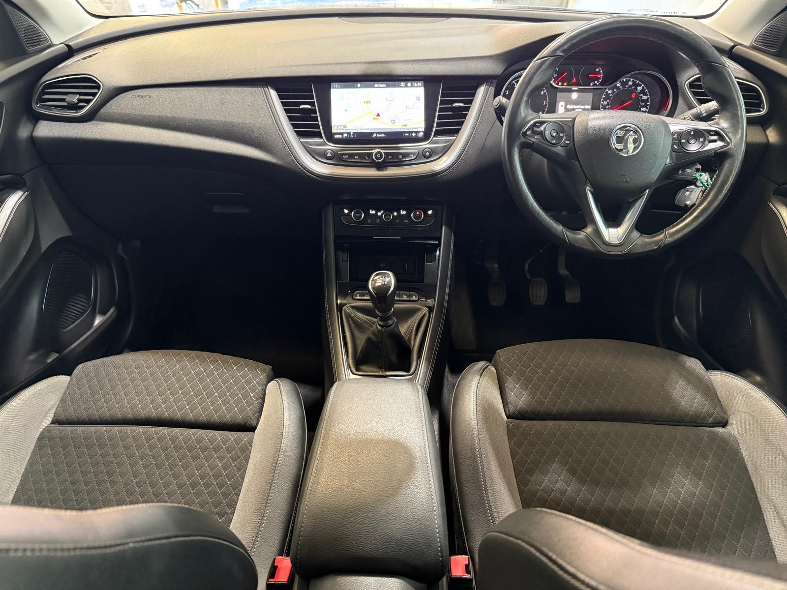 Vauxhall Grandland X 1.2 Turbo GPF Sport Nav SUV 5dr Petrol Manual Euro 6 (s/s) (130 ps)