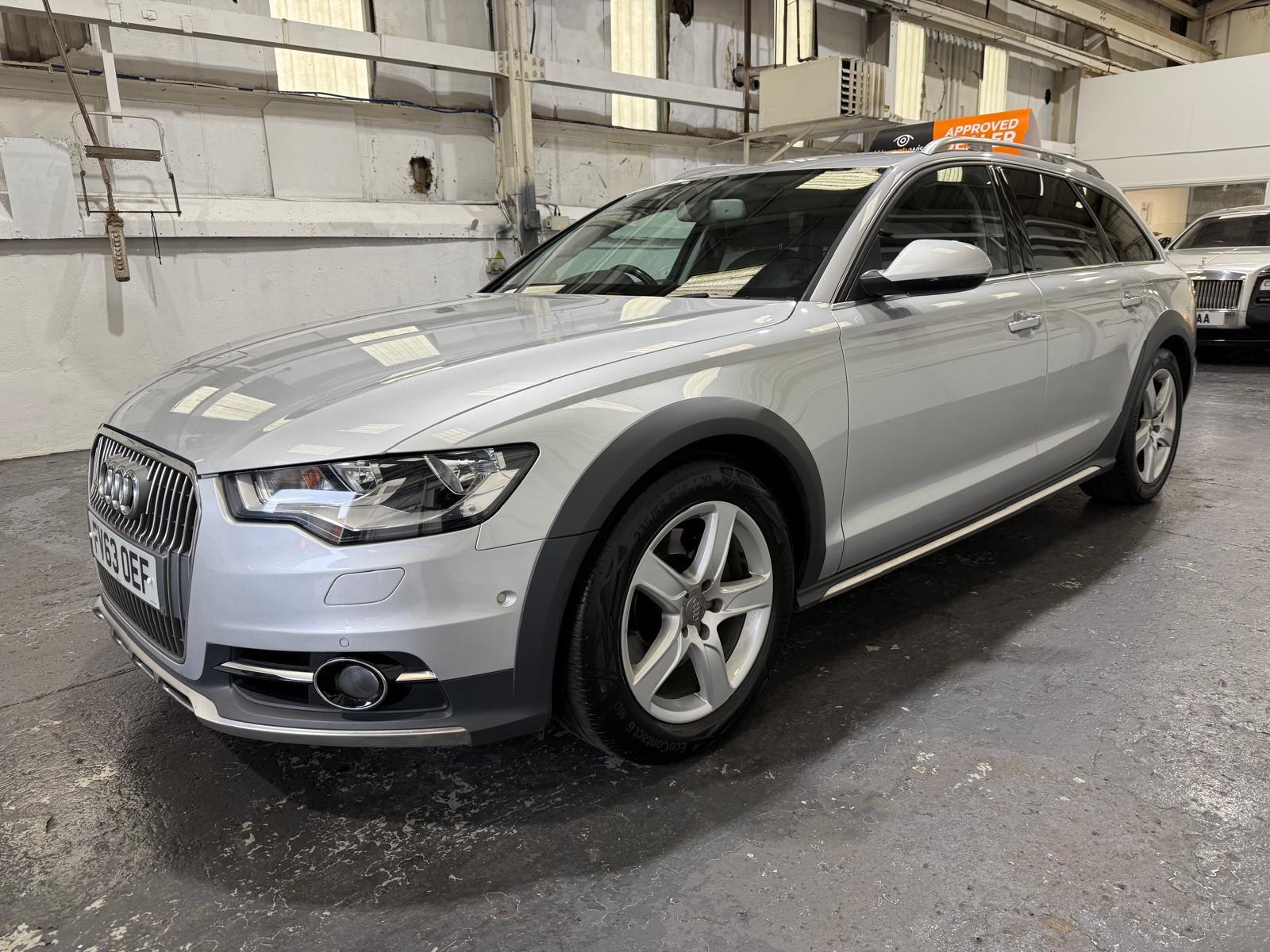 Audi A6 Allroad 3.0 TDI V6 Estate 5dr Diesel S Tronic quattro Euro 5 (s/s) (204 ps)