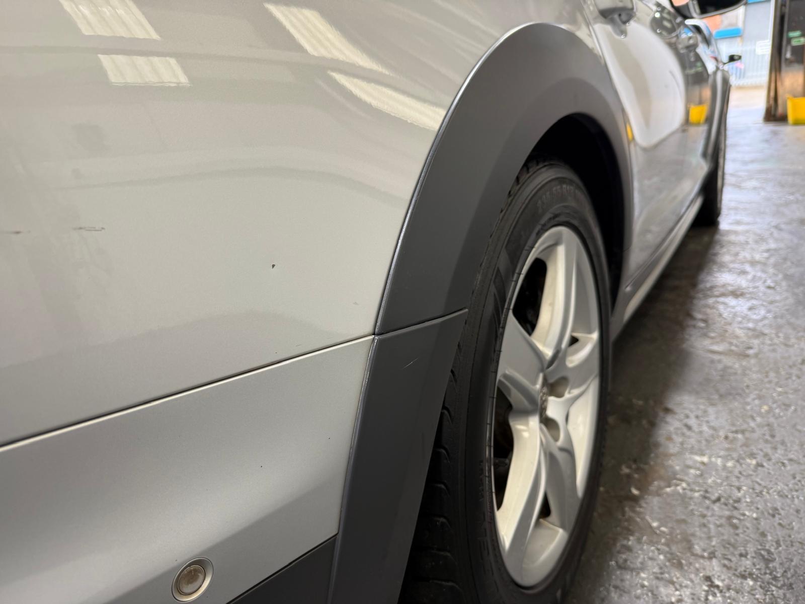 Audi A6 Allroad 3.0 TDI V6 Estate 5dr Diesel S Tronic quattro Euro 5 (s/s) (204 ps)