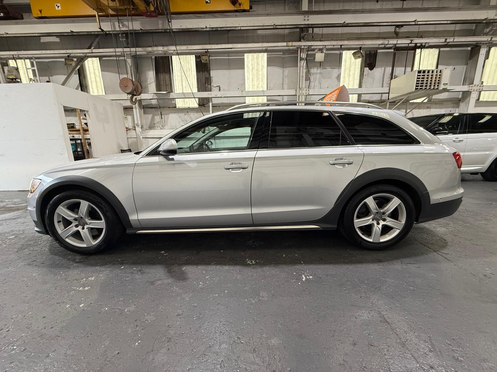 Audi A6 Allroad 3.0 TDI V6 Estate 5dr Diesel S Tronic quattro Euro 5 (s/s) (204 ps)