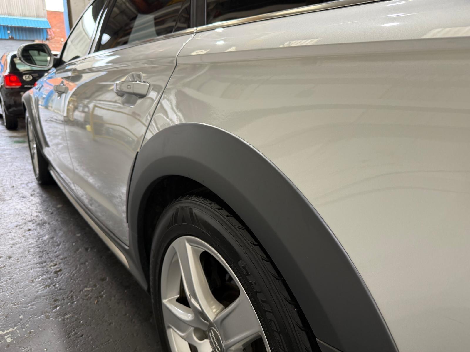 Audi A6 Allroad 3.0 TDI V6 Estate 5dr Diesel S Tronic quattro Euro 5 (s/s) (204 ps)