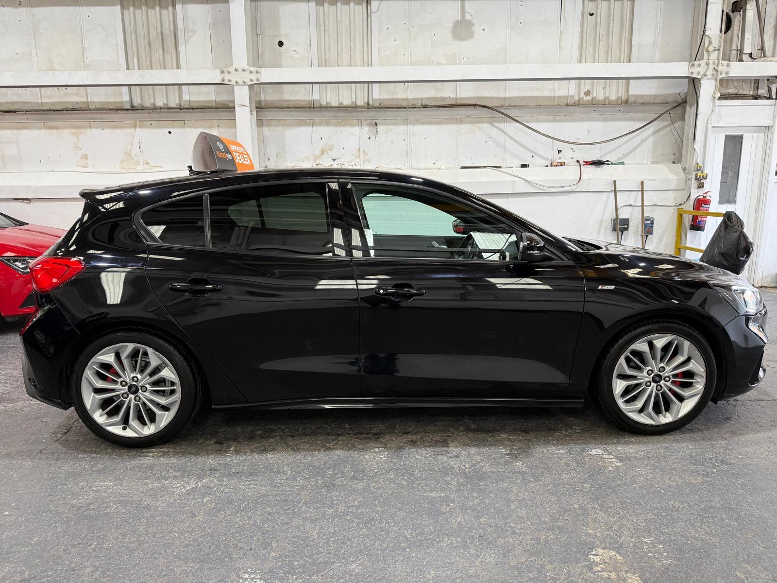 Ford Focus 1.0T EcoBoost ST-Line X Hatchback 5dr Petrol Manual Euro 6 (s/s) (125 ps)