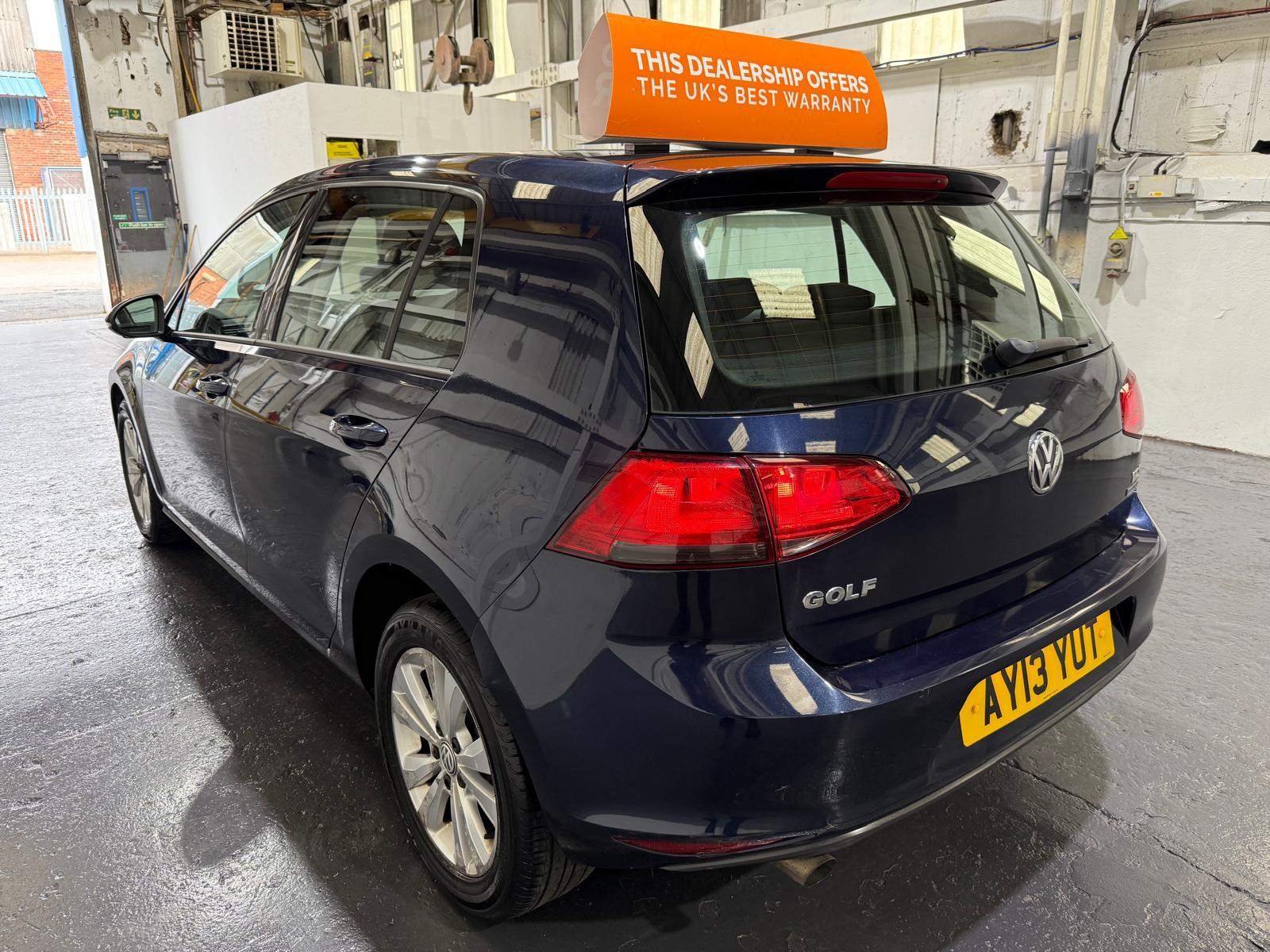 Volkswagen Golf 1.6 TDI BlueMotion Tech SE Hatchback 5dr Diesel Manual Euro 5 (s/s) (105 ps)