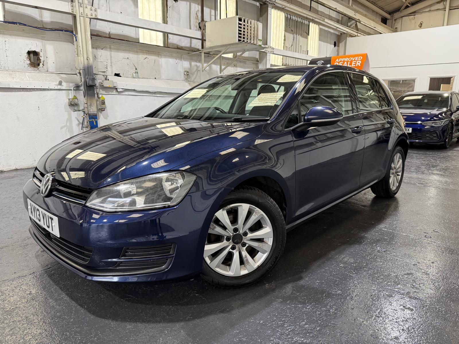Volkswagen Golf 1.6 TDI BlueMotion Tech SE Hatchback 5dr Diesel Manual Euro 5 (s/s) (105 ps)