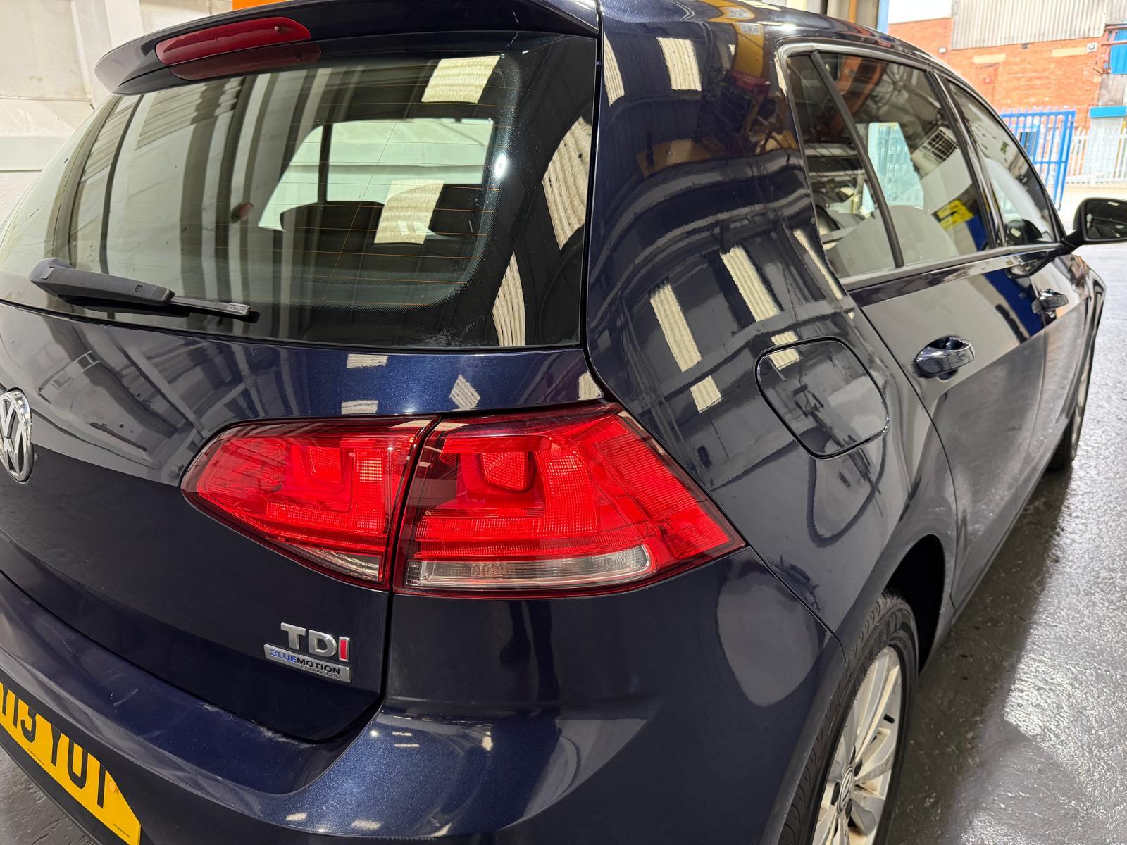 Volkswagen Golf 1.6 TDI BlueMotion Tech SE Hatchback 5dr Diesel Manual Euro 5 (s/s) (105 ps)
