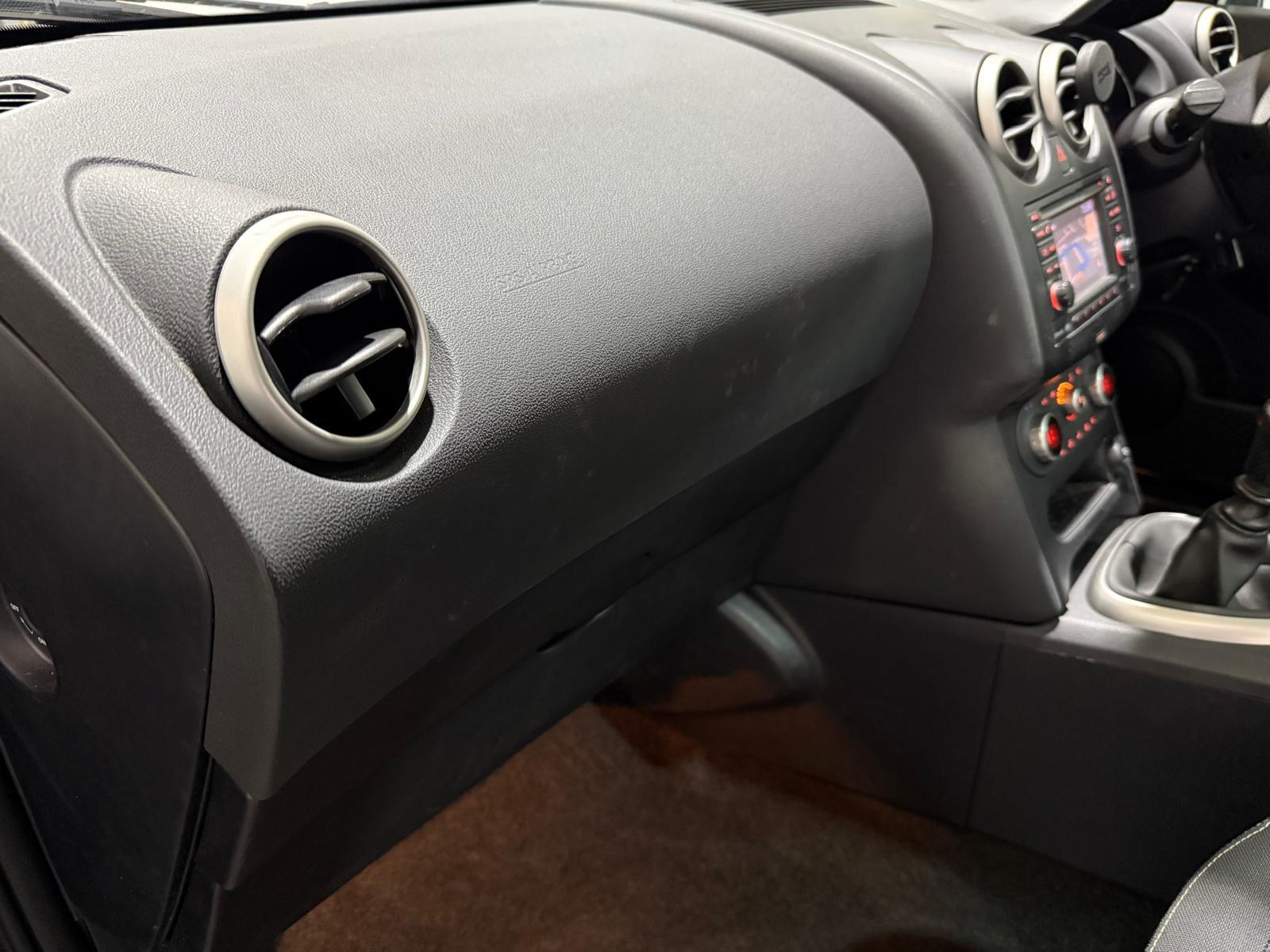 Nissan Qashqai 1.5 dCi n-tec+ SUV 5dr Diesel Manual 2WD Euro 5 (110 ps)