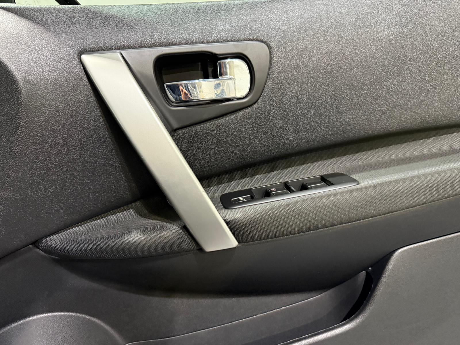 Nissan Qashqai 1.5 dCi n-tec+ SUV 5dr Diesel Manual 2WD Euro 5 (110 ps)