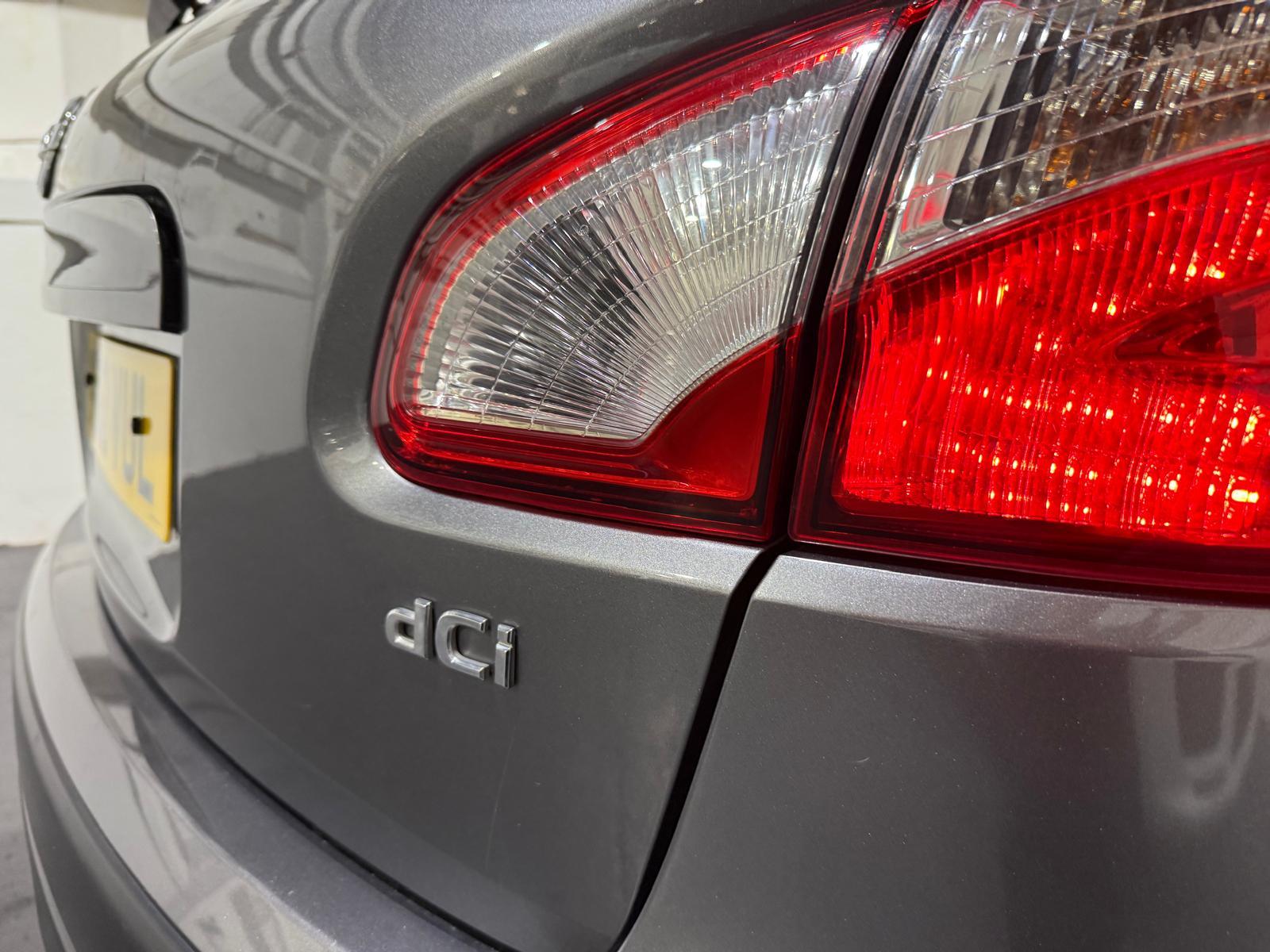 Nissan Qashqai 1.5 dCi n-tec+ SUV 5dr Diesel Manual 2WD Euro 5 (110 ps)