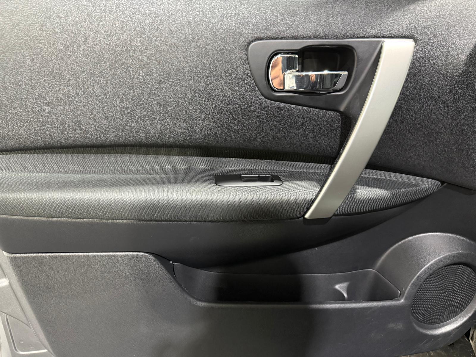 Nissan Qashqai 1.5 dCi n-tec+ SUV 5dr Diesel Manual 2WD Euro 5 (110 ps)