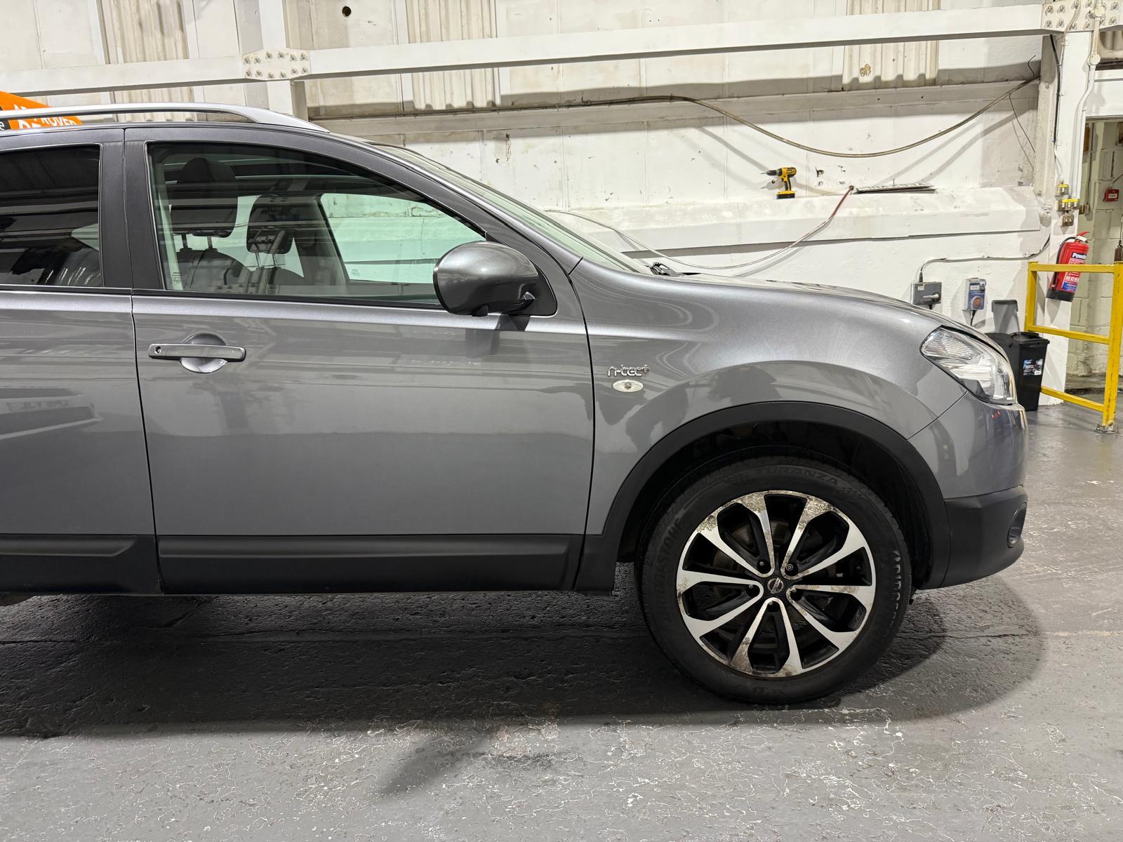 Nissan Qashqai 1.5 dCi n-tec+ SUV 5dr Diesel Manual 2WD Euro 5 (110 ps)